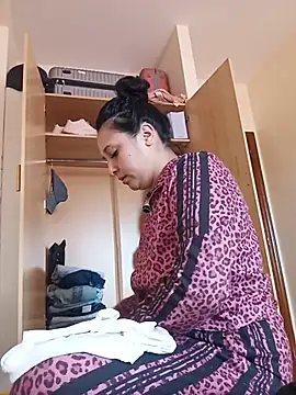 Juanamd1 online show from 06/11/26, 07:50