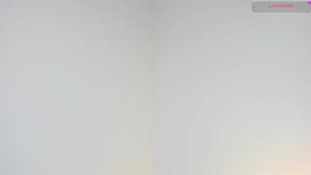 Snapshot of sofia_quiros chatting on 03/15/25, 04:13 sofia quiros online show from 03/15/25, 04:13