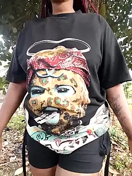 Snapshot of Broan_me chatting on 10/05/25, 05:50 Broan me online show from 10/05/25, 05:50