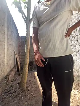 Snapshot of king_cum_ chatting on 11/04/25, 11:42 king cum online show from 11/04/25, 11:42