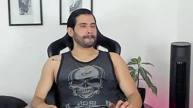 Dereck vega online show from 07/23/26, 10:51
