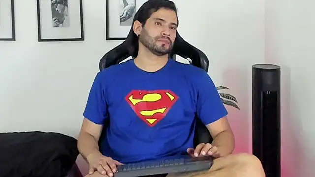 Dereck vega online show from 07/30/26, 12:53