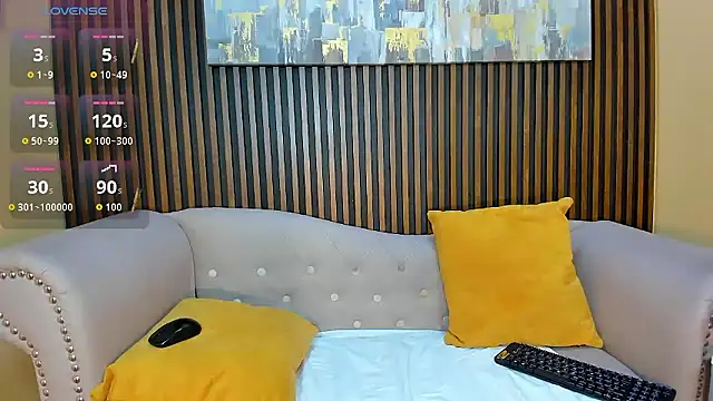 Snapshot of Nahiajhonson_ chatting on 10/24/25, 01:07 Nahiajhonson online show from 10/24/25, 01:07