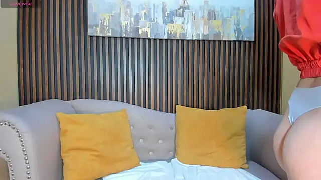 Snapshot of Nahiajhonson_ chatting on 10/25/25, 01:18 Nahiajhonson online show from 10/25/25, 01:18