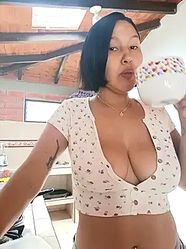 Snapshot of SamaraJay1 chatting on 09/21/25, 02:08 SamaraJay1 online show from 09/21/25, 02:08