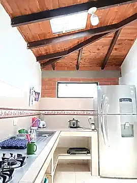 Snapshot of SamaraJay1 chatting on 10/08/25, 03:53 SamaraJay1 online show from 10/08/25, 03:53