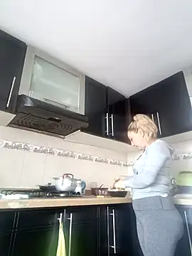 Snapshot of coral_smitth chatting on 09/25/25, 07:50 coral smitth online show from 09/25/25, 07:50