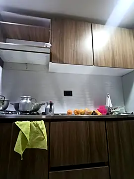 Snapshot of coral_smitth chatting on 10/16/25, 06:42 coral smitth online show from 10/16/25, 06:42