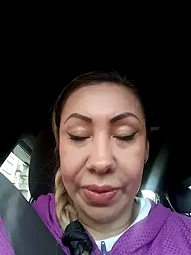 Snapshot of coral_smitth chatting on 04/02/26, 12:03 coral smitth online show from 04/02/26, 12:03
