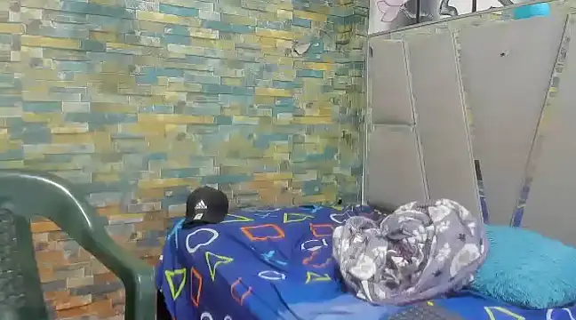 Snapshot of MasterSEX420 chatting on 01/10/25, 09:31 MasterSEX420 online show from 01/10/25, 09:31