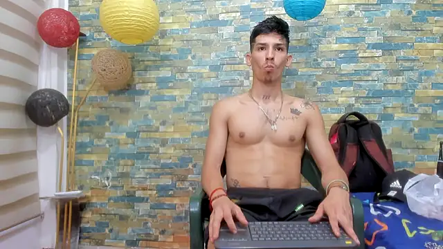 Snapshot of MasterSEX420 chatting on 01/18/25, 04:10 MasterSEX420 online show from 01/18/25, 04:10