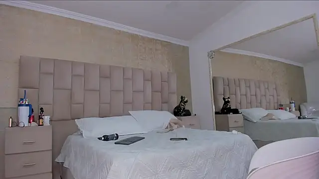 EmmaTorres  online show from 01/22/25, 02:37