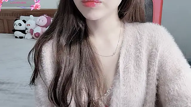Snapshot of TrinhH_Nabbi chatting on 01/11/26, 11:15 TrinhH Nabbi online show from 01/11/26, 11:15