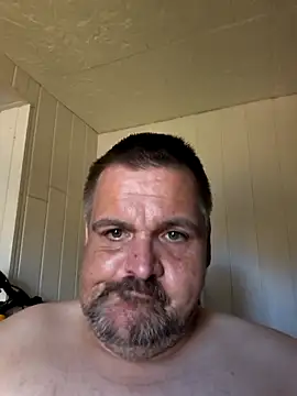 Snapshot of Ronny2510 chatting on 04/29/26, 11:36 Ronny2510 online show from 04/29/26, 11:36