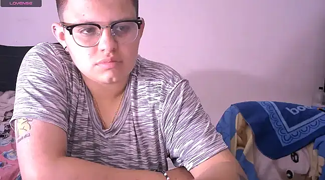 Snapshot of tatsumi_nao chatting on 12/20/24, 01:54 tatsumi nao online show from 12/20/24, 01:54