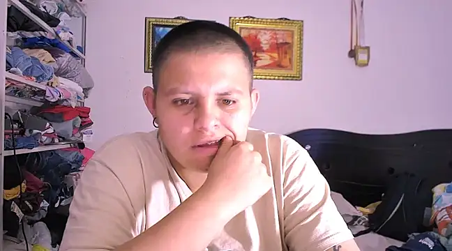 Snapshot of tatsumi_nao chatting on 02/12/25, 08:50 tatsumi nao online show from 02/12/25, 08:50