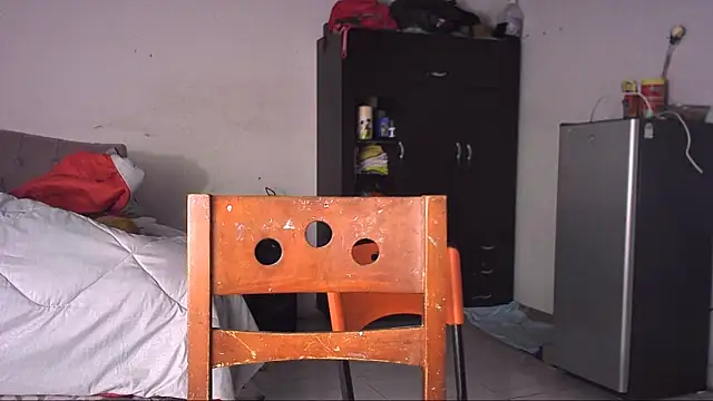 Snapshot of tatsumi_nao chatting on 03/21/25, 12:18 tatsumi nao online show from 03/21/25, 12:18