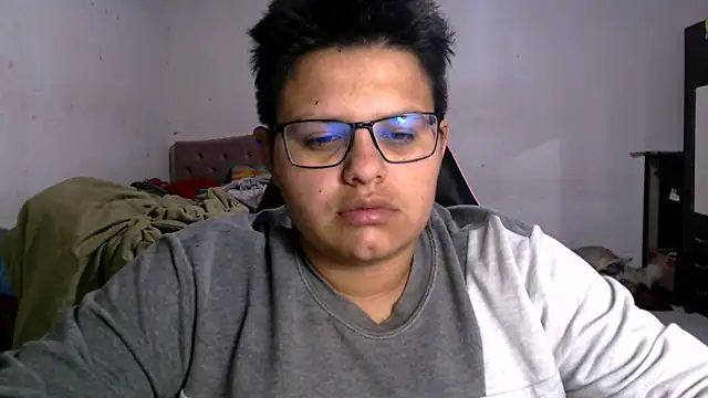 Snapshot of tatsumi_nao chatting on 10/20/25, 03:51 tatsumi nao online show from 10/20/25, 03:51