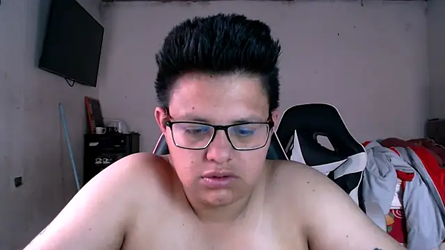 Snapshot of tatsumi_nao chatting on 10/31/25, 03:57 tatsumi nao online show from 10/31/25, 03:57