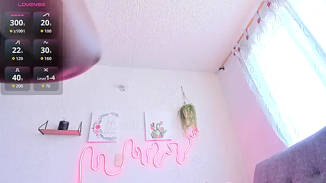 samanthaeliott22 online show from 10/04/25, 08:18