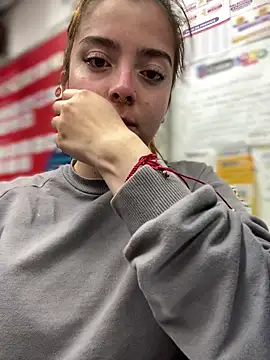 Snapshot of Cloew_Marz chatting on 11/12/25, 11:14 Cloew Marz online show from 11/12/25, 11:14