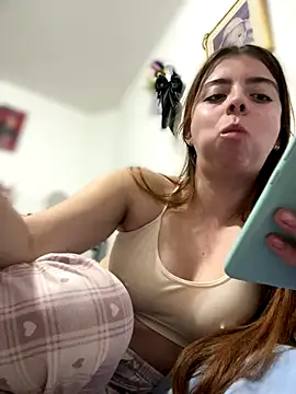 Snapshot of Cloew_Marz chatting on 11/15/25, 12:08 Cloew Marz online show from 11/15/25, 12:08