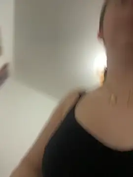 Snapshot of Cloew_Marz chatting on 11/16/25, 08:03 Cloew Marz online show from 11/16/25, 08:03