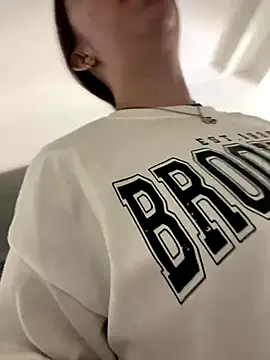 Snapshot of Cloew_Marz chatting on 11/20/25, 10:20 Cloew Marz online show from 11/20/25, 10:20