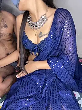 Snapshot of Suhu_love chatting on 11/06/25, 07:37 Suhu love online show from 11/06/25, 07:37