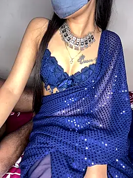 Snapshot of Suhu_love chatting on 11/16/25, 06:13 Suhu love online show from 11/16/25, 06:13