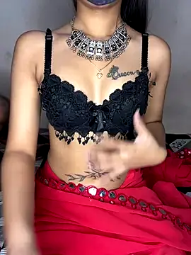 Snapshot of Suhu_love chatting on 11/19/25, 06:08 Suhu love online show from 11/19/25, 06:08