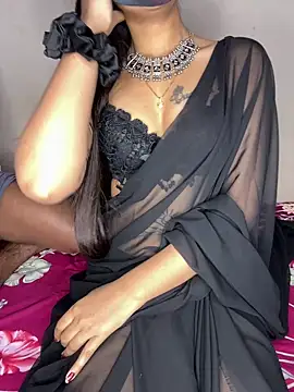 Snapshot of Suhu_love chatting on 12/14/25, 04:34 Suhu love online show from 12/14/25, 04:34