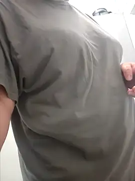 Snapshot of aliceluvzbill chatting on 12/17/24, 07:59 aliceluvzbill online show from 12/17/24, 07:59