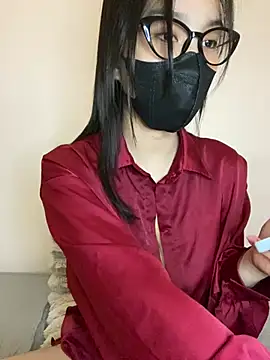 Snapshot of Lilisa_miu chatting on 02/12/25, 04:33 Lilisa miu online show from 02/12/25, 04:33
