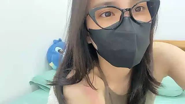 Snapshot of Lilisa_miu chatting on 02/22/25, 03:47 Lilisa miu online show from 02/22/25, 03:47