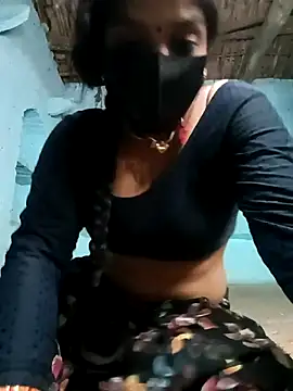 Snapshot of haymona chatting on 03/17/26, 10:46 haymona online show from 03/17/26, 10:46