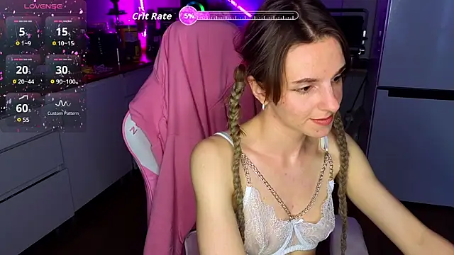 Snapshot of Kate_Sex_House chatting on 07/03/26, 02:23 Kate Sex House online show from 07/03/26, 02:23