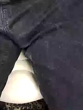 Snapshot of Policeman20742 chatting on 02/13/25, 05:33 Policeman20742 online show from 02/13/25, 05:33