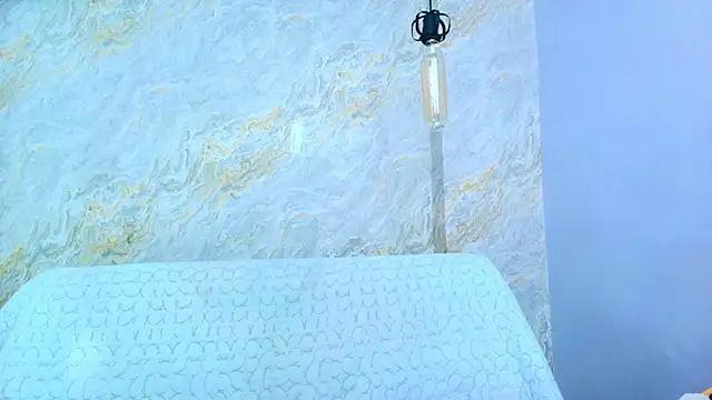 Snapshot of Mia_candy_0 chatting on 11/22/25, 12:04 Mia candy 0 online show from 11/22/25, 12:04