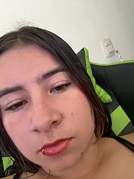 Mia foxx  online show from 02/02/25, 09:34