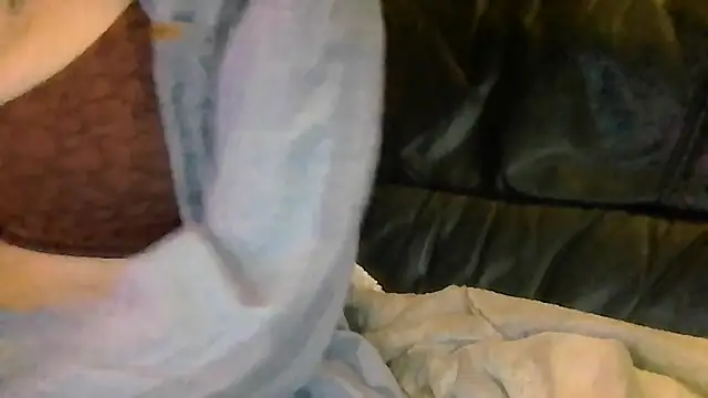 Snapshot of indie-rayne chatting on 06/01/26, 10:11 indie-rayne online show from 06/01/26, 10:11
