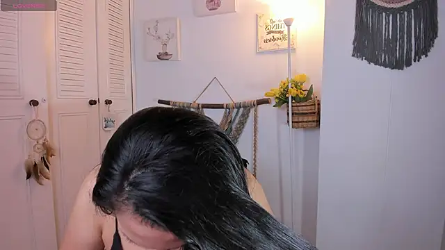 anaruiz  online show from 11/08/25, 02:12