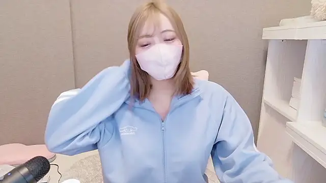  chanMOMO  online show from 05/21/26, 03:30