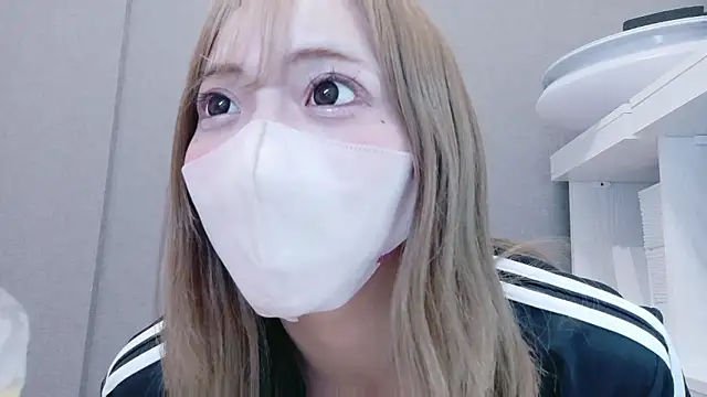  chanMOMO  online show from 06/17/26, 03:46