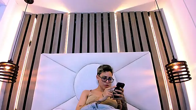 Snapshot of Cutie_Shy_ chatting on 01/12/26, 07:30 Cutie Shy online show from 01/12/26, 07:30