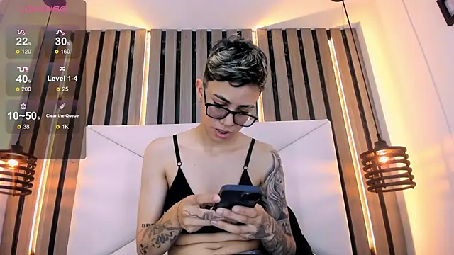 Snapshot of Cutie_Shy_ chatting on 02/18/26, 07:21 Cutie Shy online show from 02/18/26, 07:21