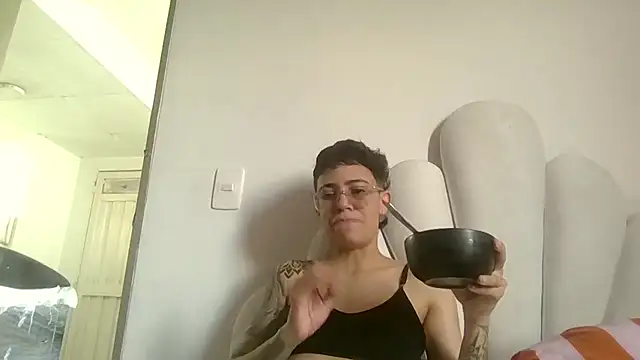 Snapshot of Cutie_Shy_ chatting on 07/28/26, 02:13 Cutie Shy online show from 07/28/26, 02:13