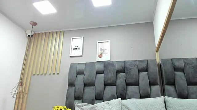 camila  herrera online show from 12/13/24, 06:31