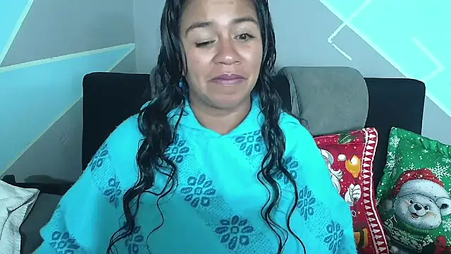 Snapshot of saggil23 chatting on 12/05/25, 07:28 saggil23 online show from 12/05/25, 07:28