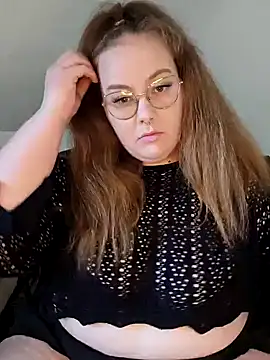 Snapshot of _Julie_x chatting on 09/20/25, 11:22 Julie x online show from 09/20/25, 11:22